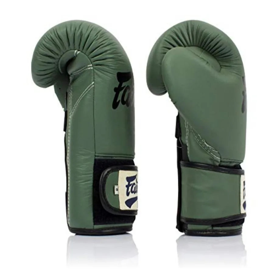Muay Thai Boxing Gloves for Men, Women, MMA Gloves, Kickboxing, Gym, Workout Premium Quality, Light Weight and Shock Absorbent