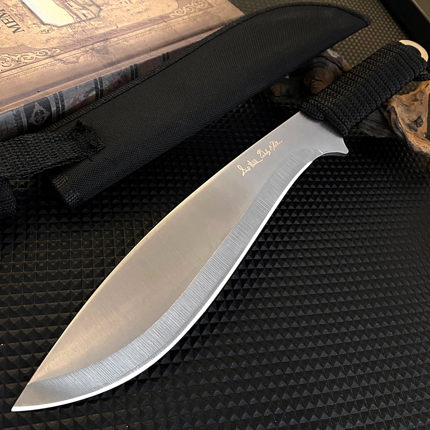 high hardness portable knife, camping knife, kitchen bone knife, stainless steel outdoor knife, fruit knife, outdoor camping sur