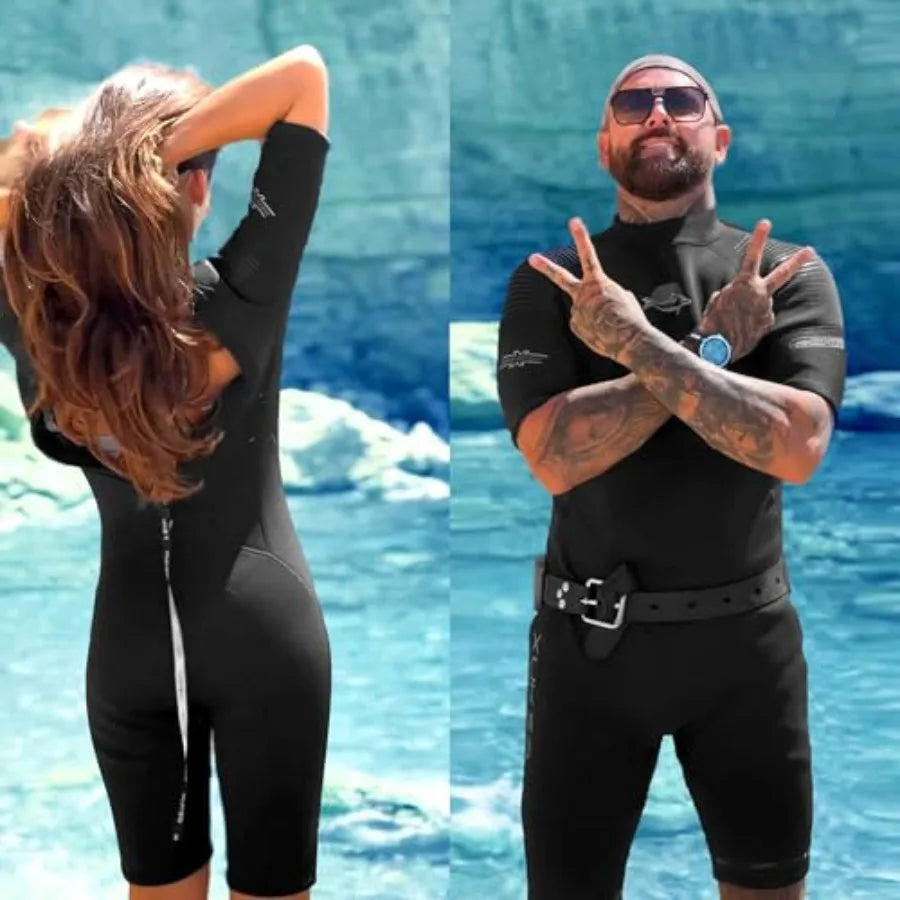 Diving, neoprene, black, 3mm back zip shorty wetsuit for thermal protection in snorkeling, surfing, swimming