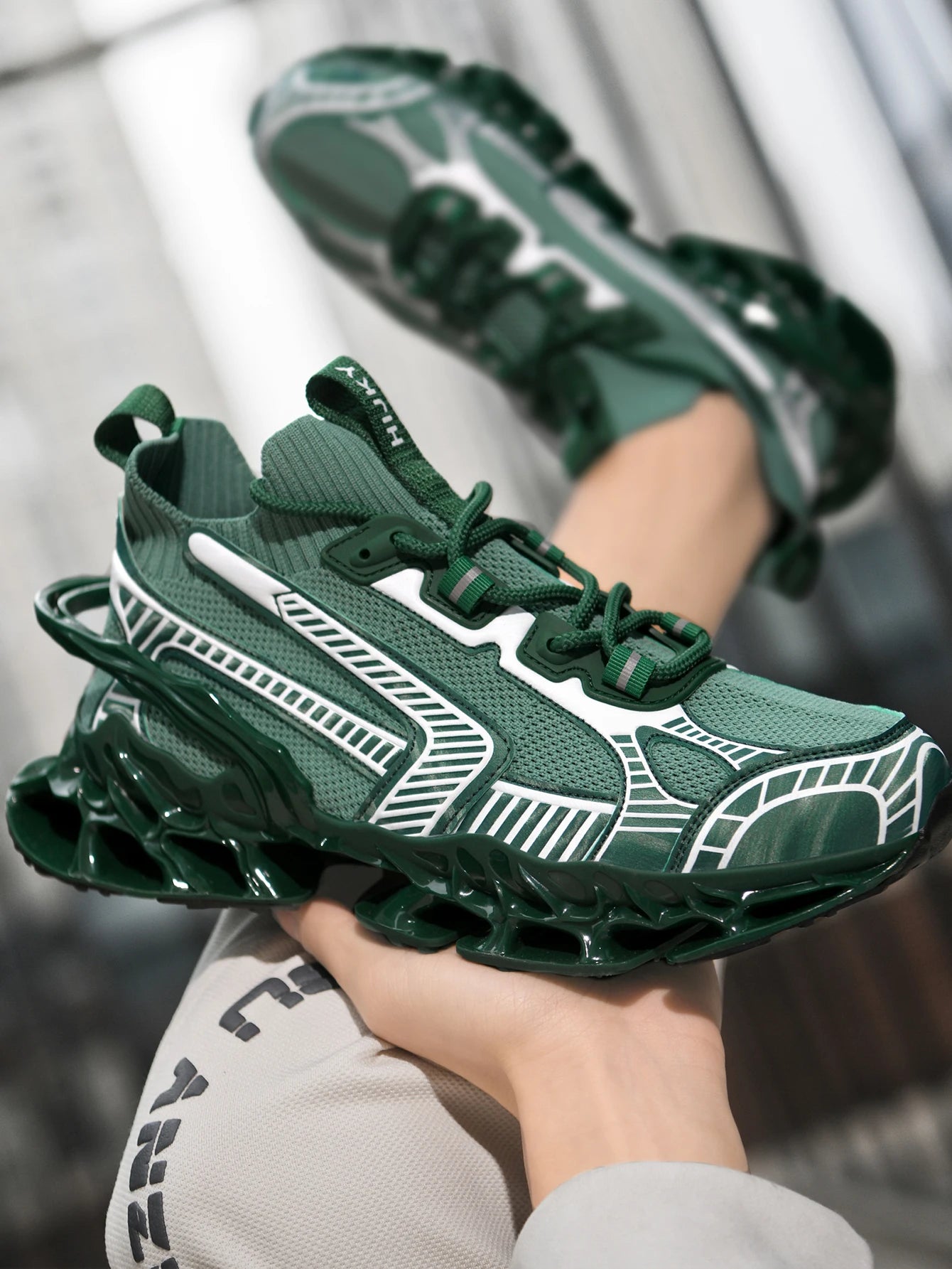 Men shoes Sneakers Male tenis Luxury shoes Mens casual Shoes Trainer Race Breathable Shoes fashion loafers running Shoes for men