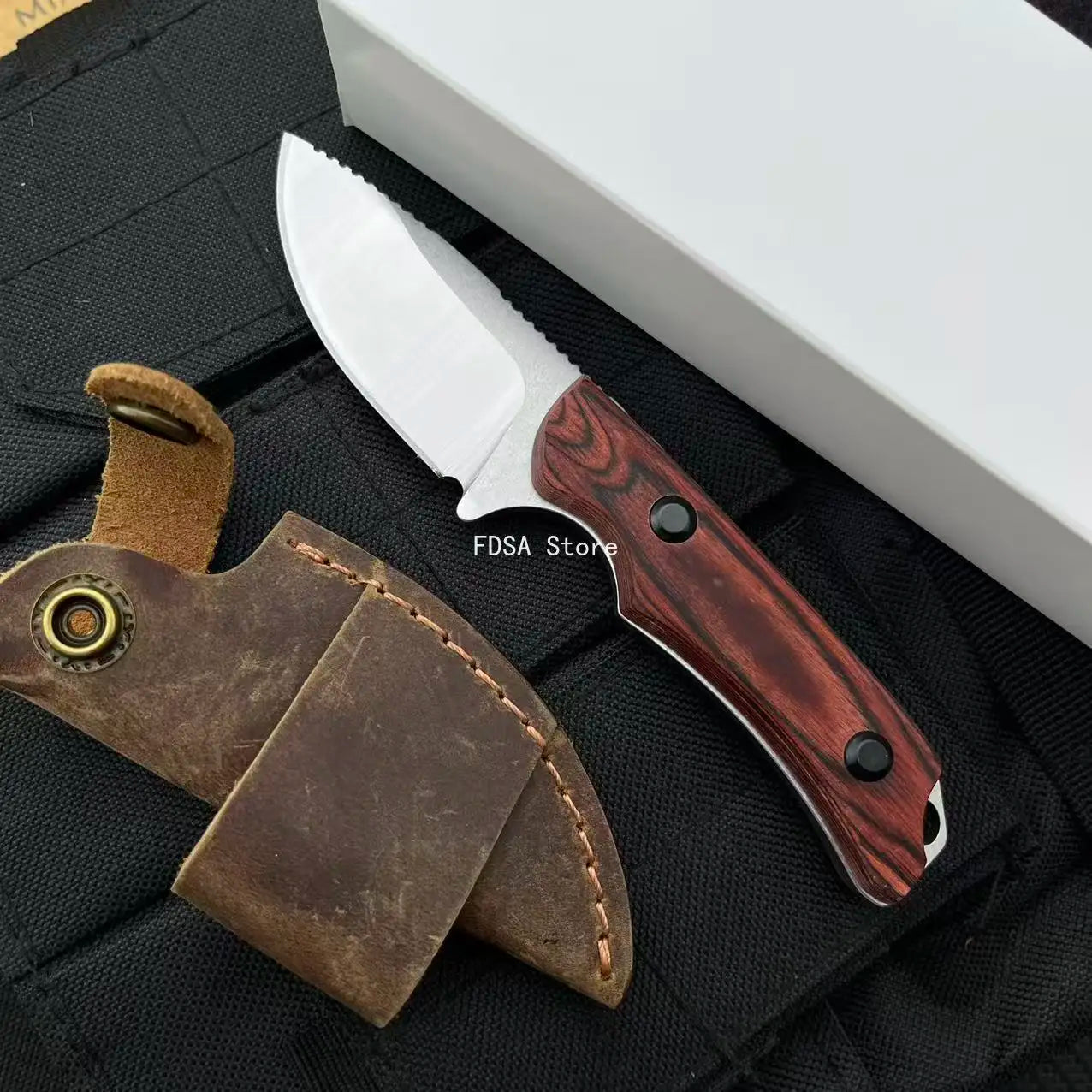 15017 Practical Wilderness Activities Tools 8Cr13 Blade Outdoor Camping Fishing EDC Knife with Leather Utility Climbing Knives