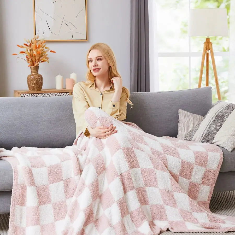 Checkered Throw Blanket, Pink Soft Cozy Fluffy Warm Hand Made Throw Blankets for Couch, Sofa, Chair, Bed, Camping, Picnic, Trave